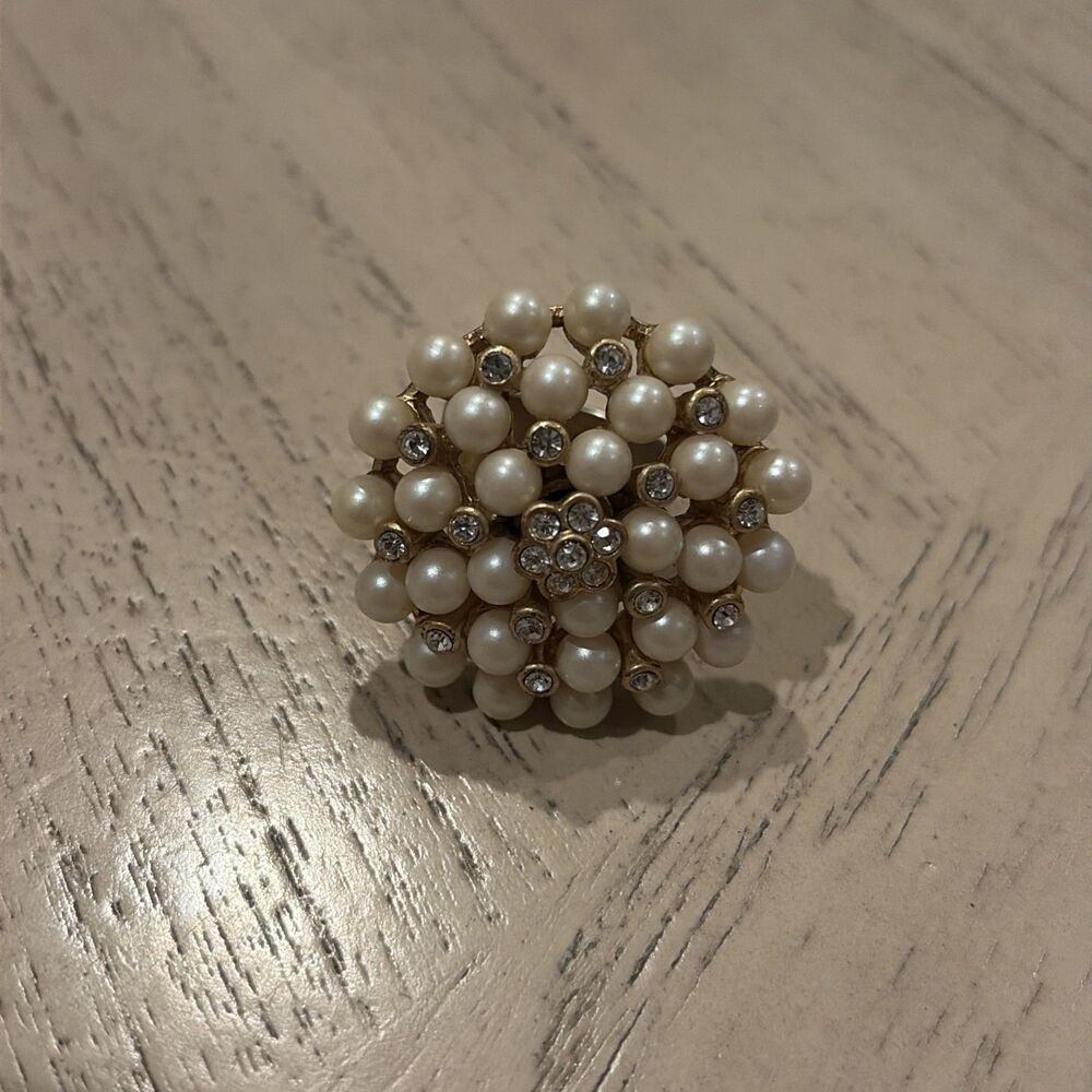 Stella and Dot Adjustable Ring GT Couture Rhinestones And faux Pearl Cluster